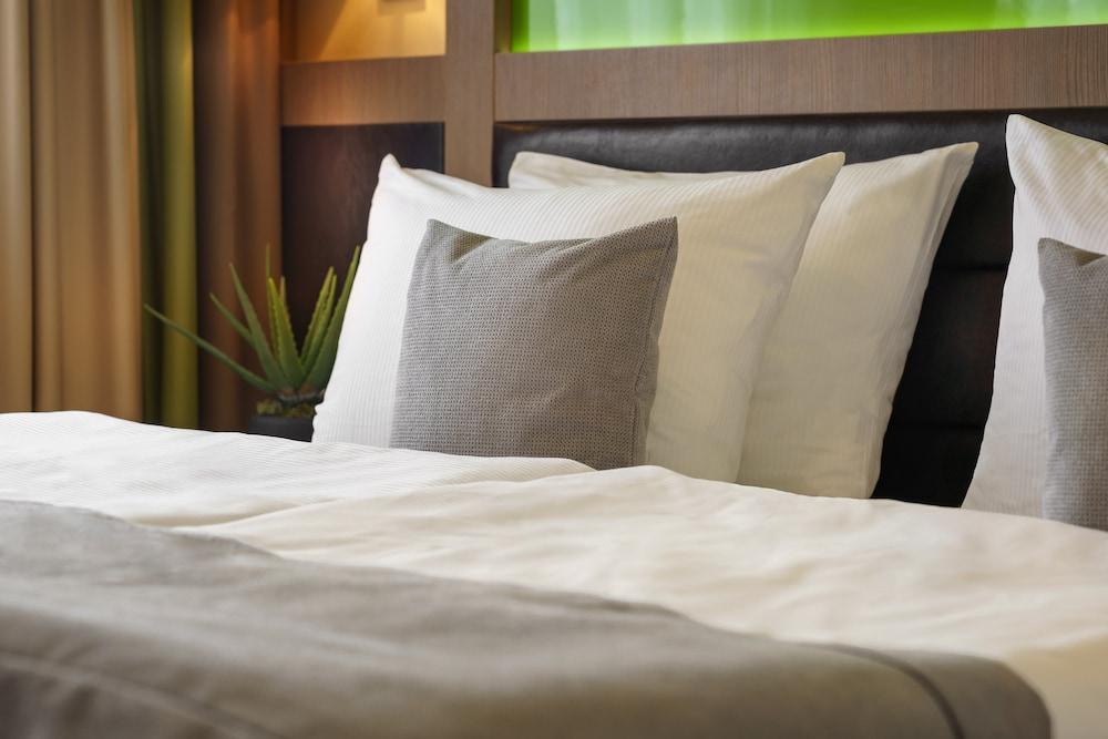 Holiday Inn - The Niu, Fusion Hamburg St. Georg By Ihg Exterior foto