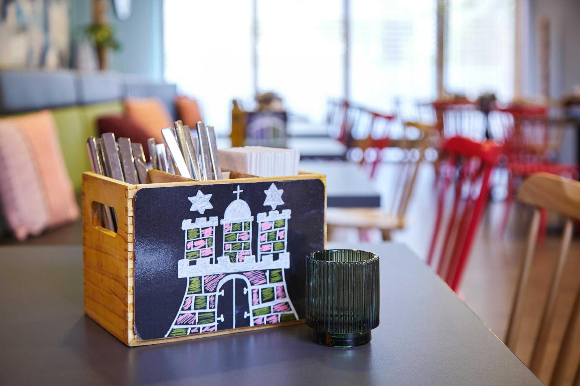 Holiday Inn - The Niu, Fusion Hamburg St. Georg By Ihg Exterior foto